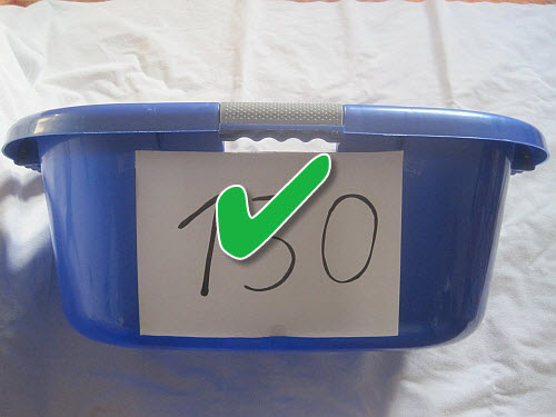 Artikel in beschrifteter Wanne oder Klappbox abgeben